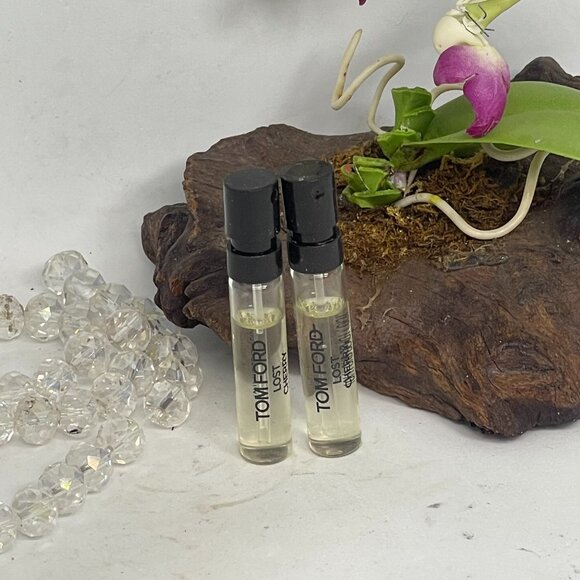 2x Tom Ford Lost Cherry Eau De Parfum EDP Spray for Women - .07 fl oz Vial - New - Picture 3 of 3